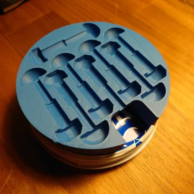 Hộp Đựng Vòi Phun Revo Scho-Ka-Kola