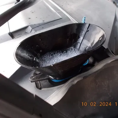 Phễu Rót Nước Rửa Kính Cho Mercedes C-Class W/S 205