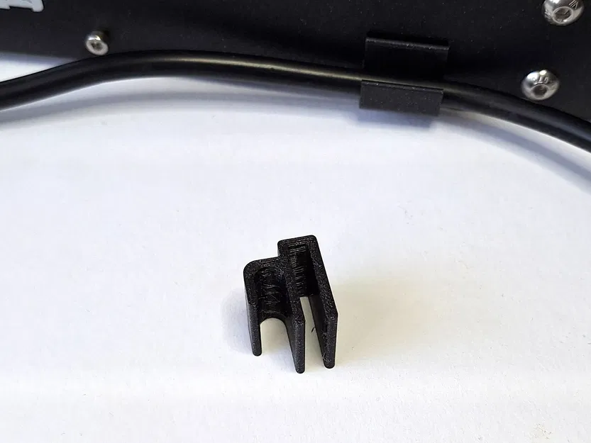 Chỗ giữ dây nguồn cho máy in Prusa - Image 1