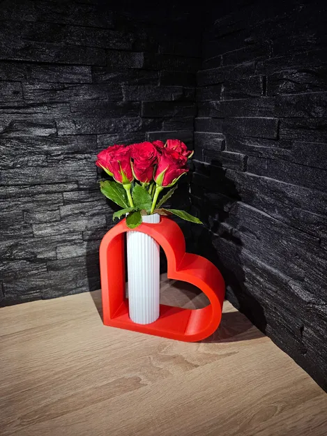 Chậu Hoa Hình Trái Tim - Image 1