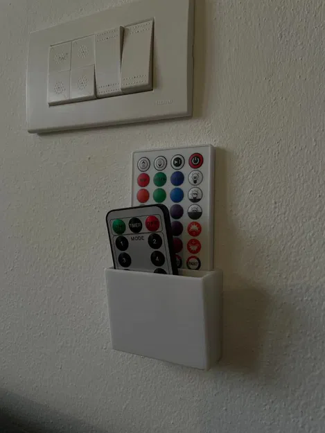 Giá treo remote dán tường - Image 2