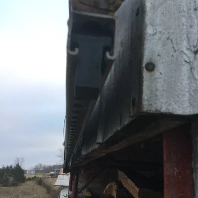 Kẹp giữ dây/thanh trượt Unistrut