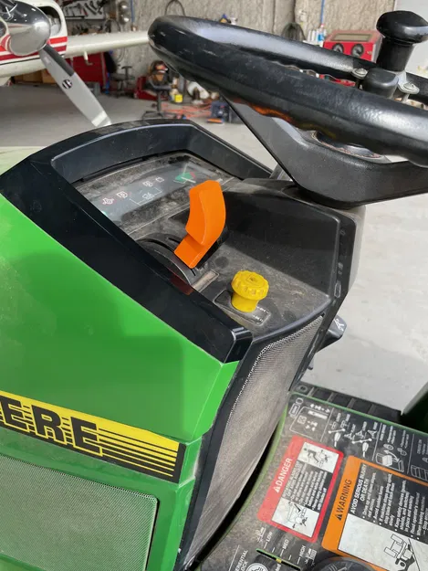 Núm Ga Xe John Deere 425 - Image 1