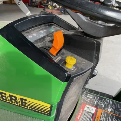 Núm Ga Xe John Deere 425