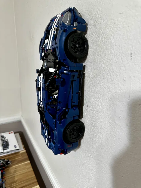 Giá treo tường Lego Technic Ford GT & Peugeot 9x8 - Image 1