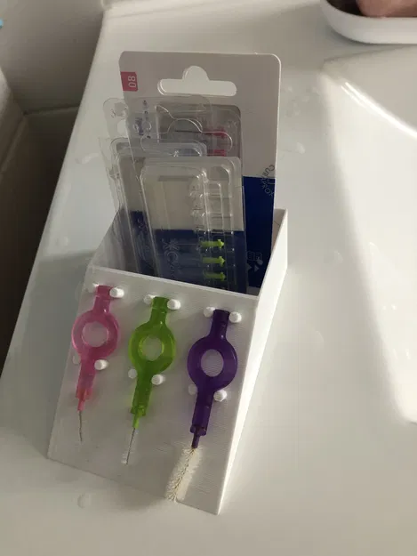 Kệ Giữ Bàn Chải Kẽ Răng Curaprox - Image 2