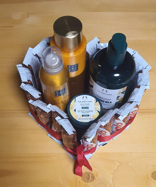 Hộp Quà Valentine Tự Làm - Image 3