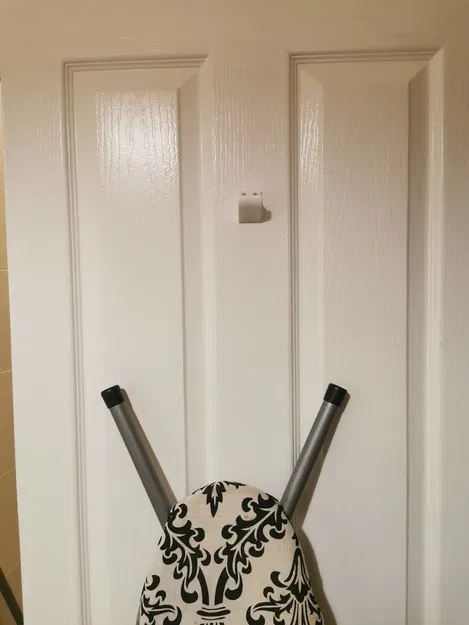 Kệ Gắn Cửa Tiết Kiệm Diện Tích Cho Bàn Ủi Đồ - Image 2