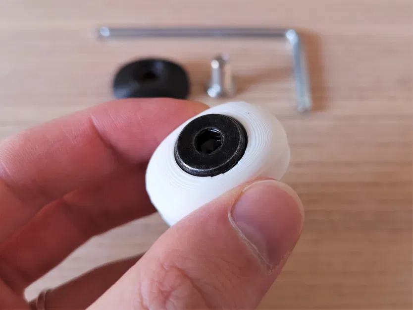 Nắp bịt lỗ bắt ốc & kẹp vải tay vịn ghế IKEA Markus - Image 5