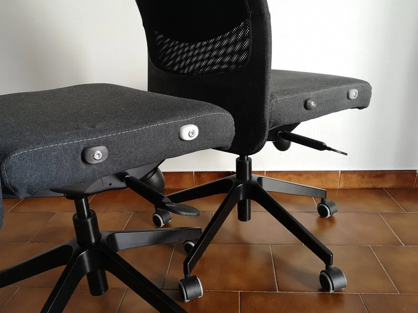 Nắp bịt lỗ bắt ốc & kẹp vải tay vịn ghế IKEA Markus - Image 6