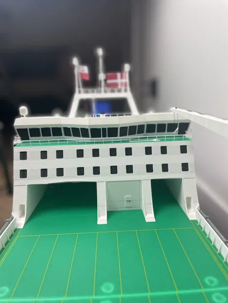 Tàu RC DFDS "Ark Germania" Dài 1,32m! Tỷ Lệ 1:150 - Image 36