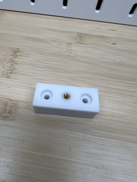 Pát Gắn IKEA SKADIS (Ốc Nhiệt - Ốc Zin Hoặc Ốc M4 Bất Kỳ) - Image 1