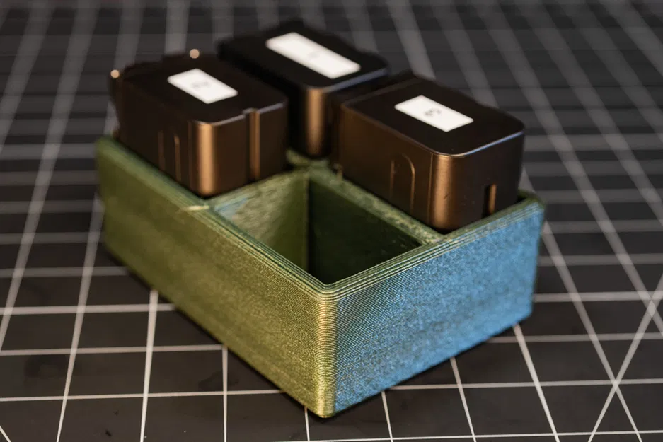 Đế Giữ Pin Sạc - NP-F970 - Image 1