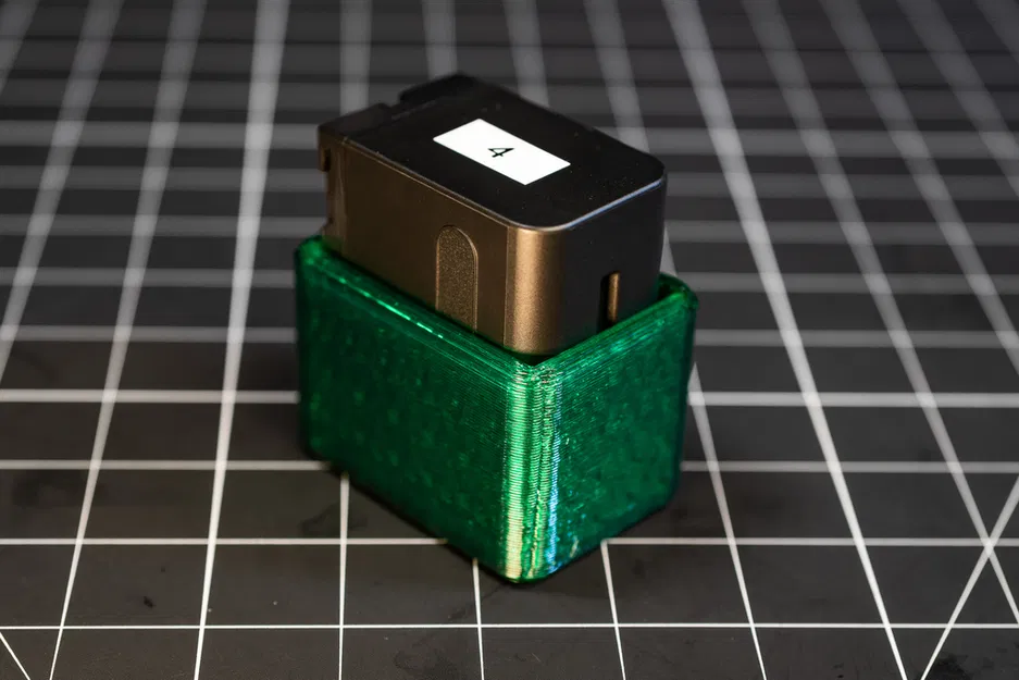 Đế Giữ Pin Sạc - NP-F970 - Image 4