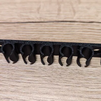 Chỗ Giữ Dây Cáp USB & HDMI Cho Bàn Làm Việc