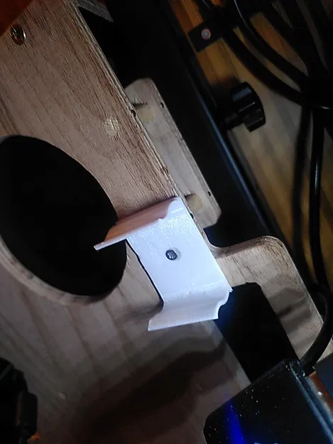 Kẹp gắn ISY USB HUB - Image 2