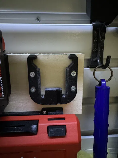 Giá Treo Tường Milwaukee M18 - Image 3