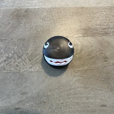 Chốt đỏ gắn đèn cho Bullet Bill đã sửa