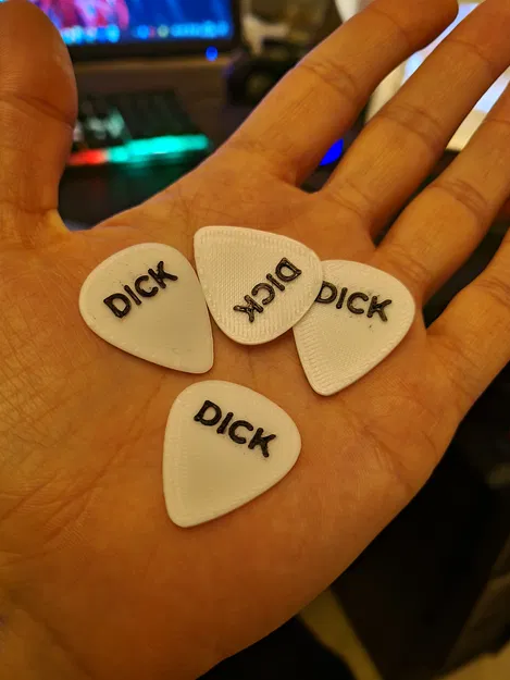 Pick "penis" Cho Guitar - Image 1