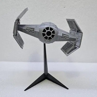 Mô hình TIE Fighter của Darth Vader (Remix)