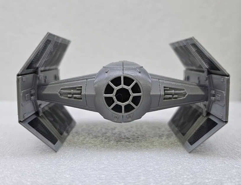 Mô hình TIE Fighter của Darth Vader (Remix) - Image 3