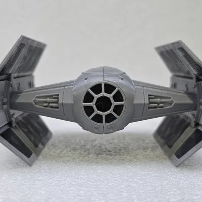 Mô hình TIE Fighter của Darth Vader (Remix)