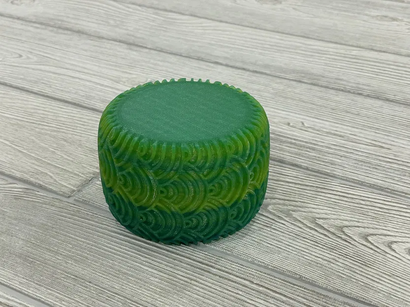 Hộp đựng có nắp vặn - họa tiết vảy rồng - Image 2