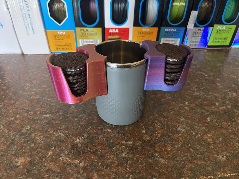 Giá Đỡ Bánh Oreo Cho Ly - Image 1