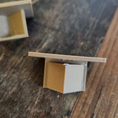 Giá treo tường cho đồ vật nhỏ hoặc nhẹ