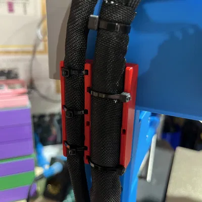 The 100 Cable Management - Giải pháp quản lý dây cáp gọn gàng cho máy in The 100