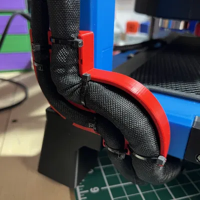 The 100 Cable Management - Giải pháp quản lý dây cáp gọn gàng cho máy in The 100