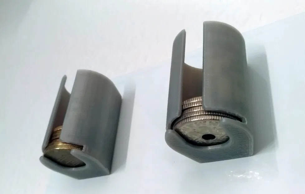 Hộp đựng tiền xu gắn nam châm (5kr và 20kr Đan Mạch) - Image 1