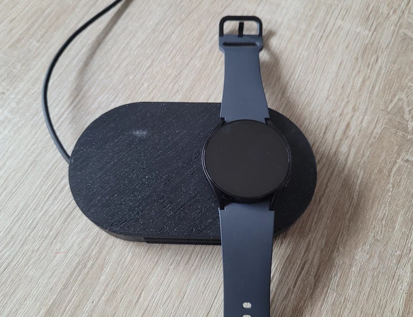 Hộp đựng sạc Samsung Galaxy Watch 6 - Image 1