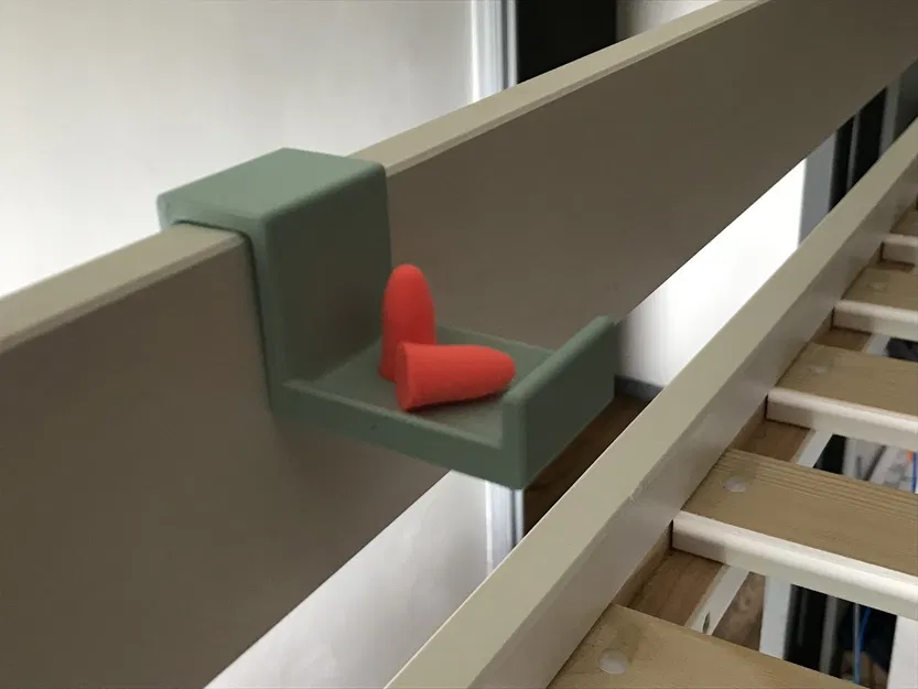 Kệ để nút bịt tai giường tầng - Image 1