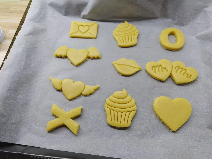 Bộ Khuôn Cắt Bánh Quy Dành Cho Ngày Lễ Tình Nhân - Image 2