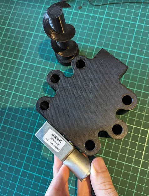 Máy Cho Thú Cưng Ăn Tự Động - Phễu và Trục Xoắn - Image 4