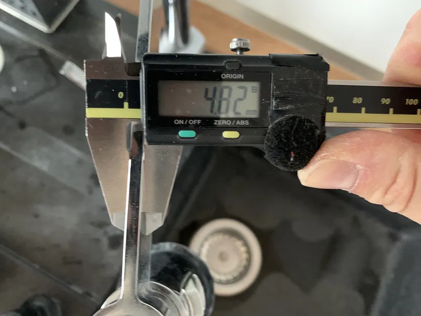 Giá đỡ bọt biển nhà bếp cho vòi nước có tay - Image 3