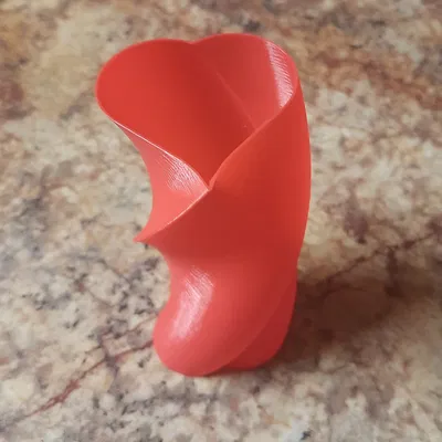 Bình Trái Tim Xoắn Ốc 180 Độ