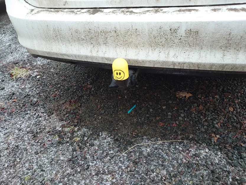 Nắp Thanh Kéo Xe Mặt Cười :-) - Image 2