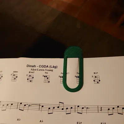 Kẹp Giấy (Kiểu Đá Quý)