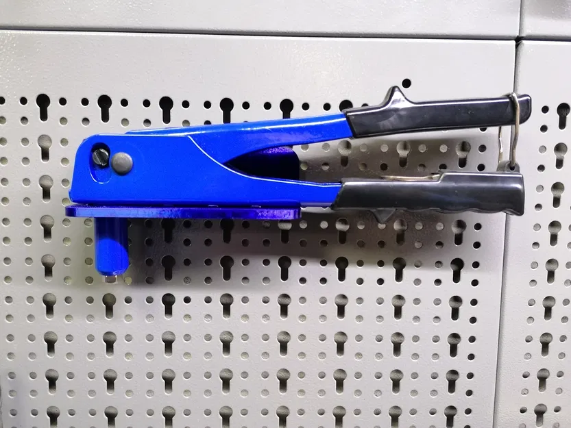 Giá Đỡ Kìm Rút Rivet Cho Bảng Pegboard Mars Svratka - Image 1