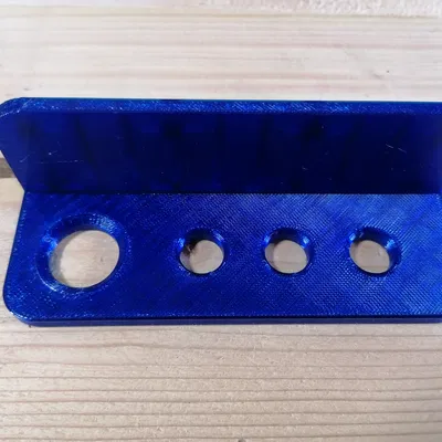 Giá Đỡ Kìm Rút Rivet Cho Bảng Pegboard Mars Svratka