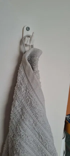 Móc Treo Khăn Hình Ngón Tay Giữa - Image 1