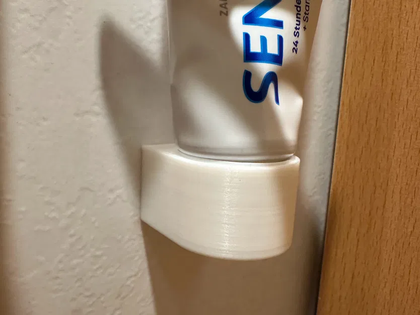 Kệ dán tường cho tuýp kem đánh răng Sensodyne - Image 2