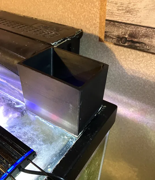 Máng cho ăn bể cá cho nắp kính - Image 1