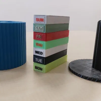 Hộp Đựng Thuốc Revolver Quay