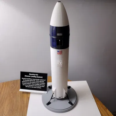 Thang Máy Chở Người & Hàng Hóa (Starship HLS)