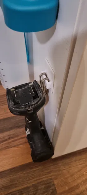 Giá Đỡ Máy Khoan Vặn Vít Dùng Keo Dán - Hàng Chính Hãng Makita - Image 2