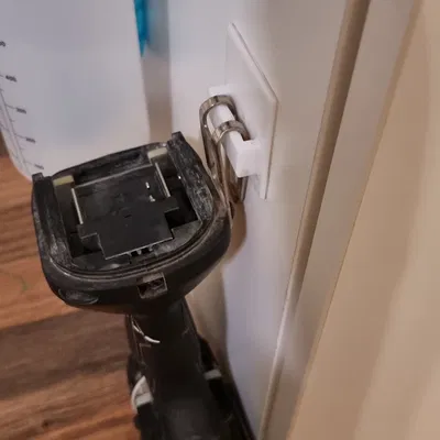 Giá Đỡ Máy Khoan Vặn Vít Dùng Keo Dán - Hàng Chính Hãng Makita