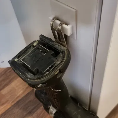 Giá Đỡ Máy Khoan Vặn Vít Dùng Keo Dán - Hàng Chính Hãng Makita